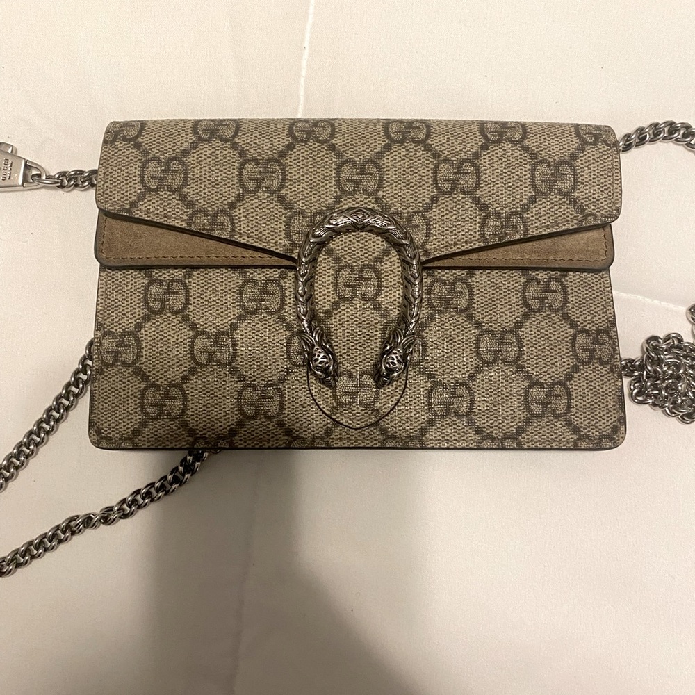 Gucci Dionysus GG Supreme Super Mini Bag Crossbody